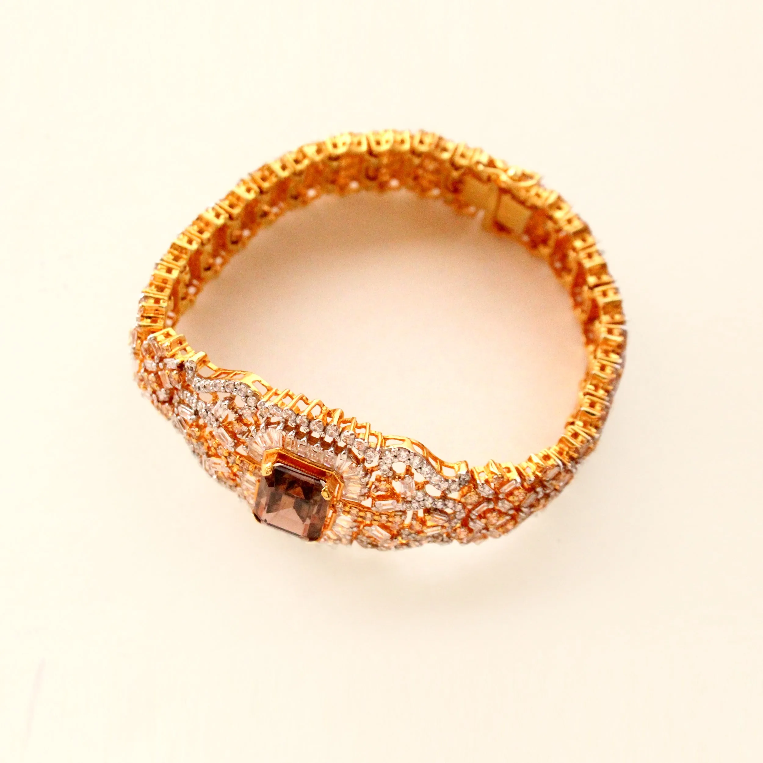 Bracelet in Honey Color Stone and Cubic Zircons