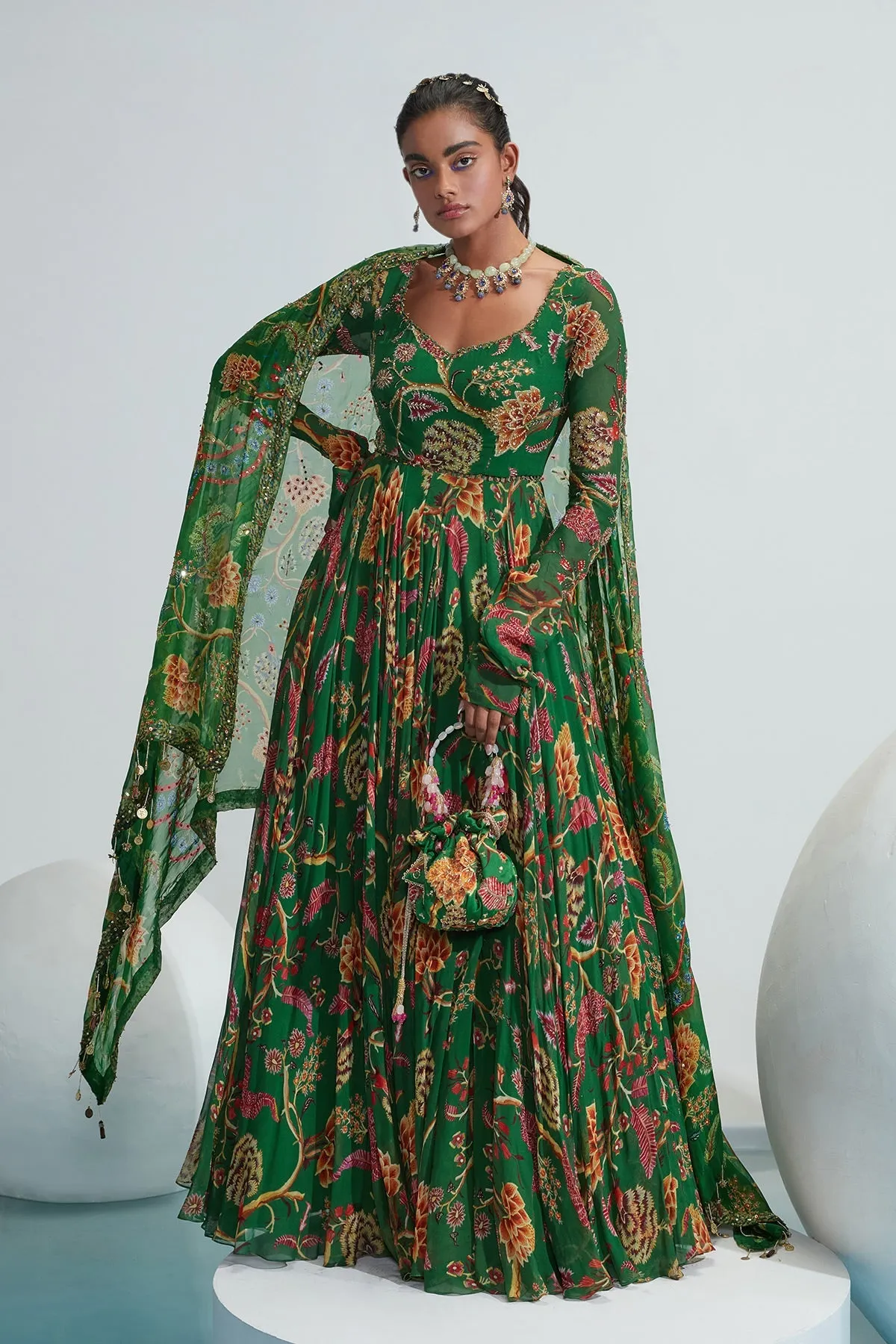 Sadia Khateeb In Marwa
